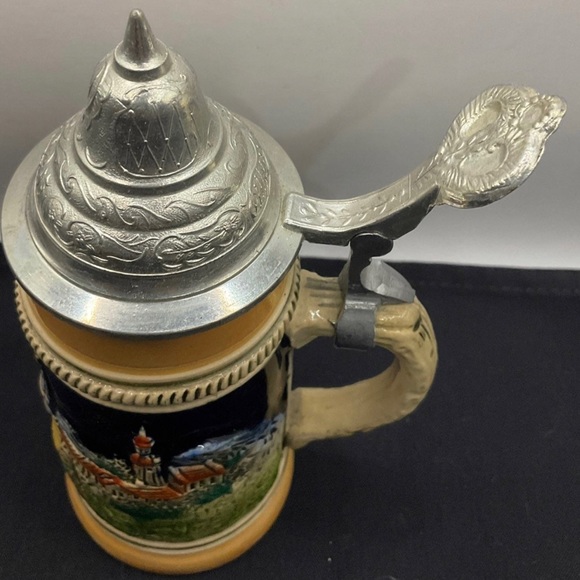 VINTAGE SMALL GERMAN BEER STEIN - 5 1/2" TALL - WITH PEWTER LID -  Egon Bay - Picture 3 of 4